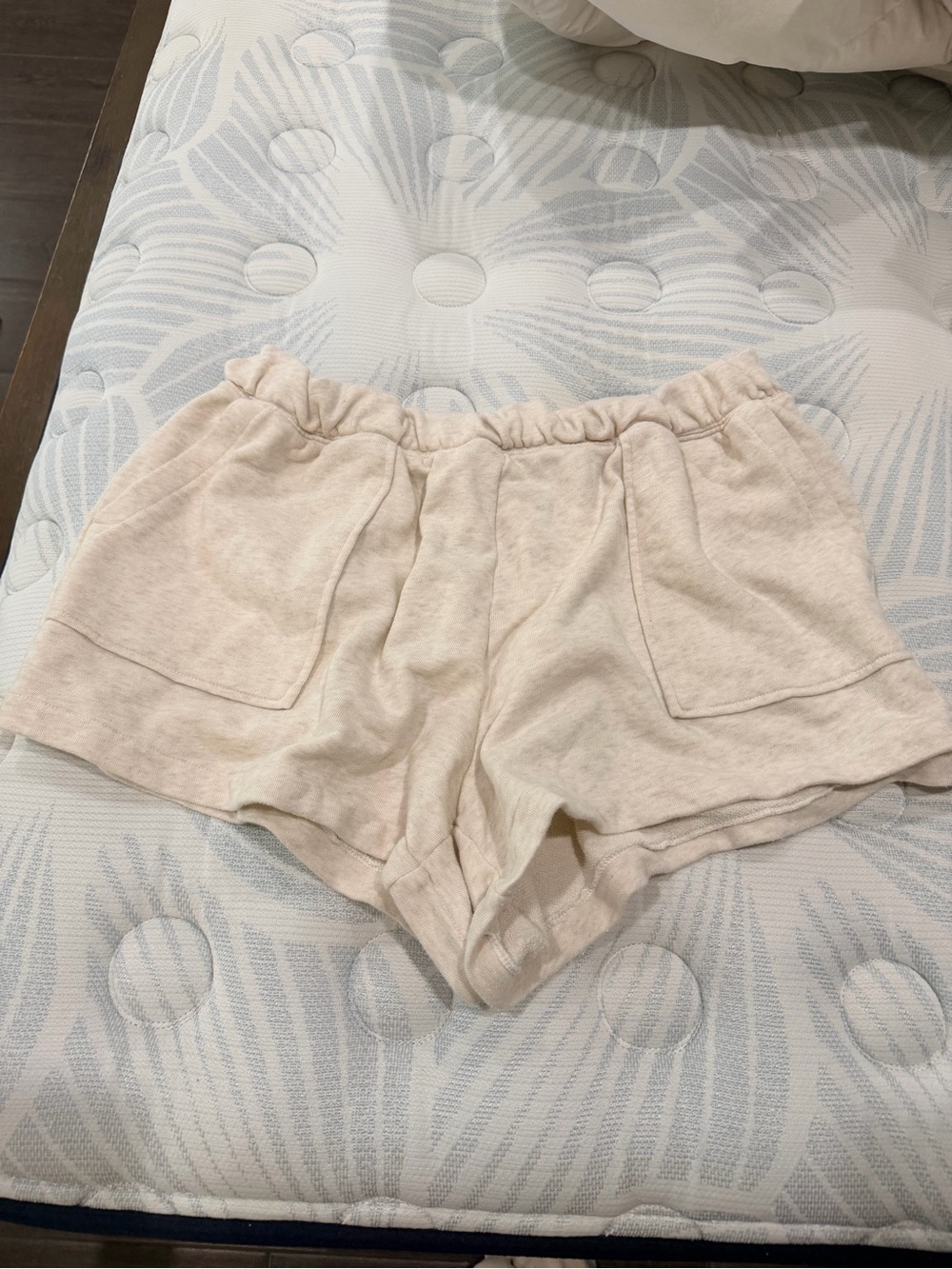 Aerie Go To Fleece Shorts - Cream